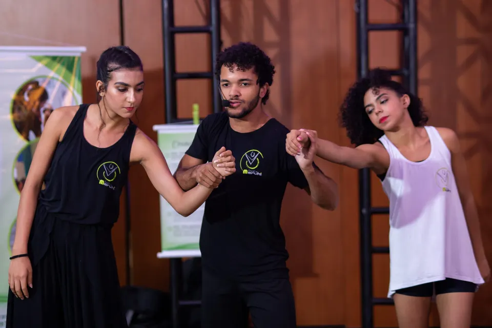 Michael Kellvyn, professor de Dança Contemporânea